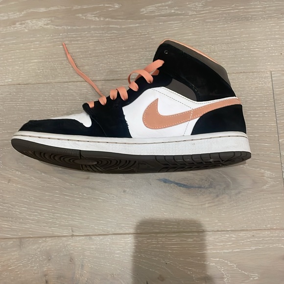 air jordan 1 - Picture 2 of 4